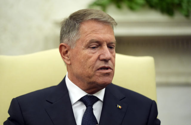 Nový šéf najväčšej vojenskej aliancie na svete je známy, rumunský prezident Iohannis stiahol svoju kandidatúru