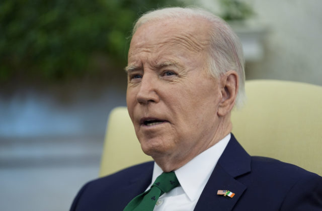 Biden: Ukrajinská ofenzíva v Kursku predstavuje pre Putina skutočnú dilemu