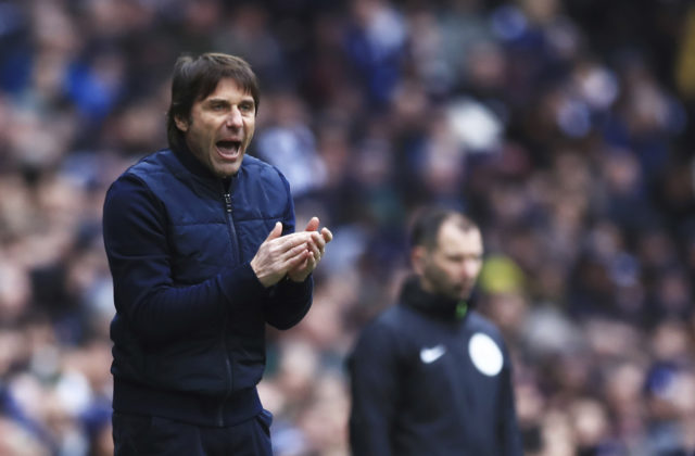 Mužstvo nemôže sedieť a čakať na športovú smrť, tvrdí nový tréner SSC Neapol Antonio Conte