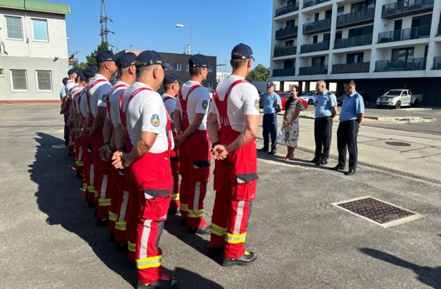 Slovenskí hasiči odišli pomáhať do Francúzska, nasadia ich ako prevenciu v prípade lesných požiarov (foto)