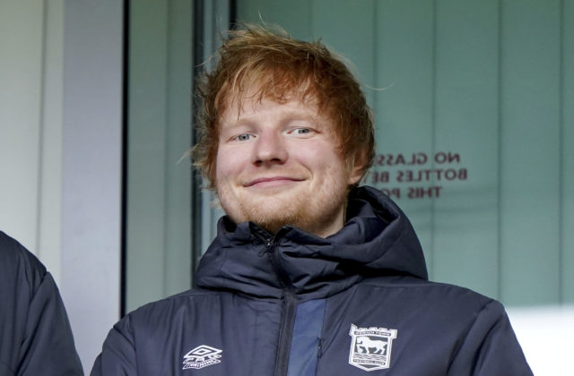 Nováčik anglickej Premier League Ipswich Town získal zaujímavého menšinového vlastníka, je ním spevák Ed Sheeran