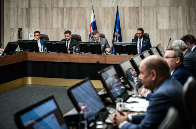 Prokurátor navrhol podnikateľovi Žigovi za podplácanie peňažný trest, obhajca označil svedectvo Slobodníka za vymyslené (video)