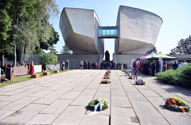 Počas osláv SNP musel zasahovať pyrotechnik, v areáli našli podozrivé zariadenie