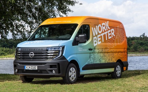 Nissan Interstar Camper vám umožní sťahovať a aj kempovať v jednom aute