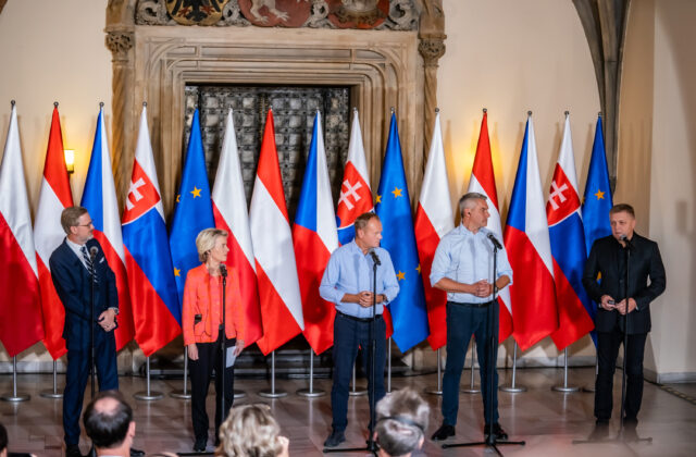 Fico odletel do Poľska, stretne sa s von der Leyenovou a premiérmi krajín zasiahnutých povodňami (video)