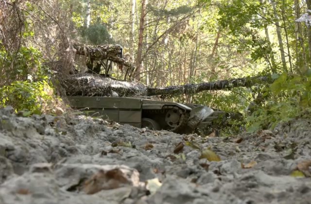 Rusi sa zmocnili opusteného ukrajinského mesta Vuhledar, zverejňujú fotografie ruských vlajok