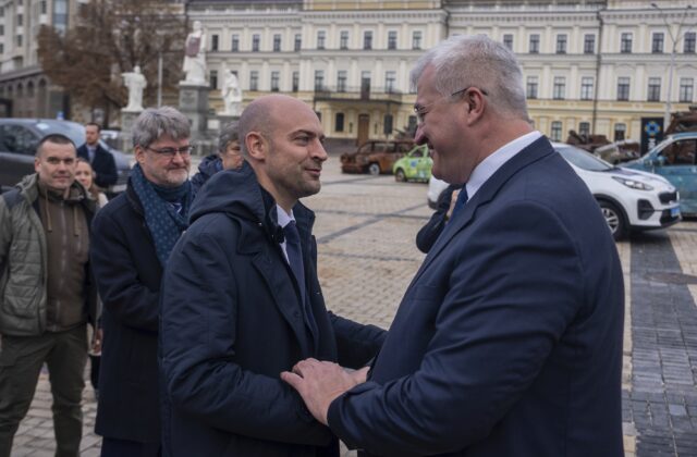 Huliak bude za hrubé výroky voči Plavákovej čeliť pokusu o odvolanie, progresívci predložia návrh parlamentu