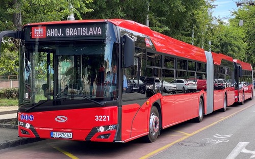 Menej autobusov v bratislavskej MHD? Náhrada sa bude týkať len niektorých ľudí