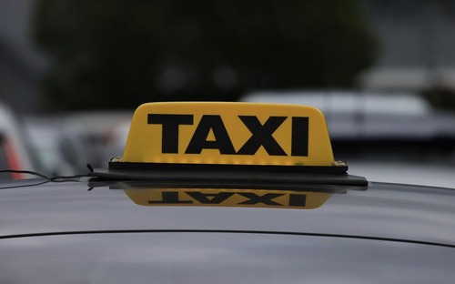 Chcete sa stať taxikárom? Nová prísna podmienka odrádza záujemcov vo veľkom meste