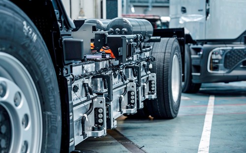 Elektrický Mercedes-Benz eActros 600 začali vyrábať sériovo. Vzniká unikátnym spôsobom