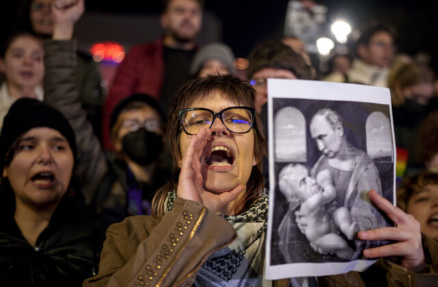 V Rumunsku skúmajú, či TikTok neporušil zákon pri podpore proruského kandidáta v prvom kole prezidentských volieb