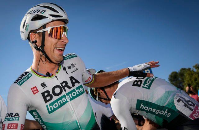 Sagana si za víťaza 10.etapy Giro d´Italia správne tipla aj dánska mačka, vyberala zo šiestich možností