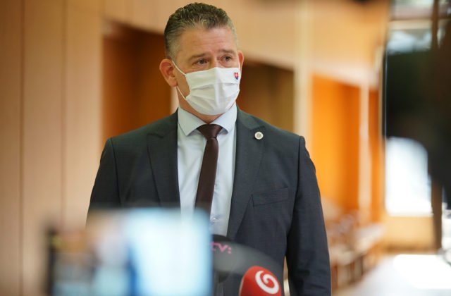 Mikulec odmieta tvrdenia o existencií skupiny koordinujúcej výpovede