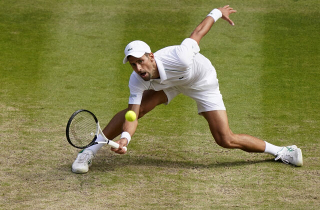 Djokovič uspel v rekordnom wimbledonskom zápase vo štvrťfinále dvojhry mužov – VIDEO