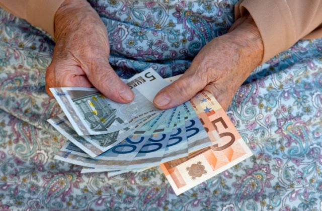 Situácia v Sociálnej poisťovni sa stabilizovala, nové dôchodky už prichádzajú načas