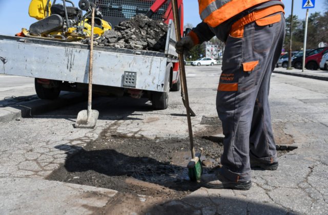 Mesto Piešťany si berie miliónový úver, obnoviť plánuje športový areál i jednu ulicu