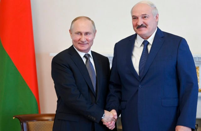 Putin vycestuje do Bieloruska za Lukašenkom, budú diskutovať o aktuálnych otázkach medzinárodnej agendy