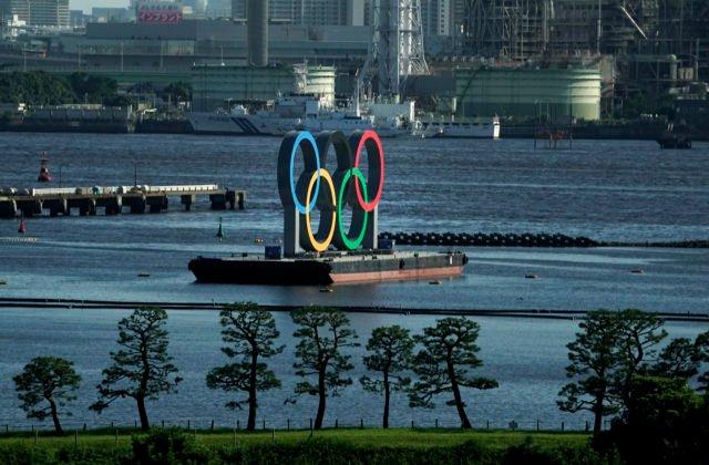 V olympijskej dedine odhalili prvú nákazu koronavírusom, nešlo o športovca