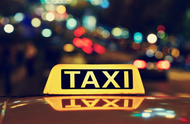 Nespokojný zákazník napadol v Bratislave taxikára, suma za jazdu sa mu zdala privysoká