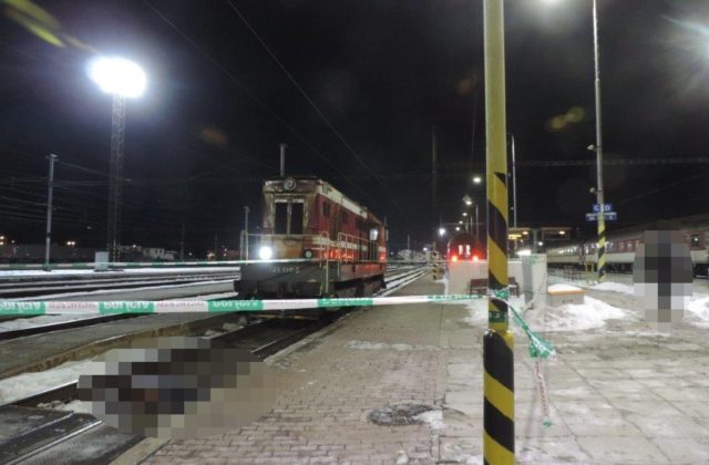 Na železničnej stanici v Košiciach zrazil rušeň staršieho muža, ktorý mu vošiel do dráhy