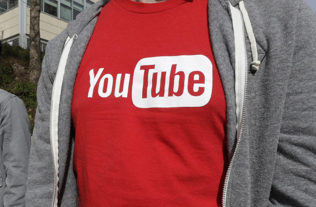 YouTube zakázal kanál bývalého novinára, opakovane šíril nepravdy o koronavíruse