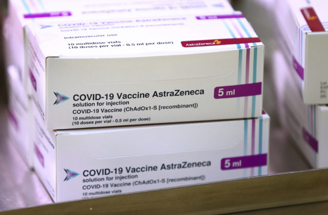Európska únia chce sprísniť pravidlá pre vývoz vakcín, od AstraZenecy žiada podrobný rozpis dodávok