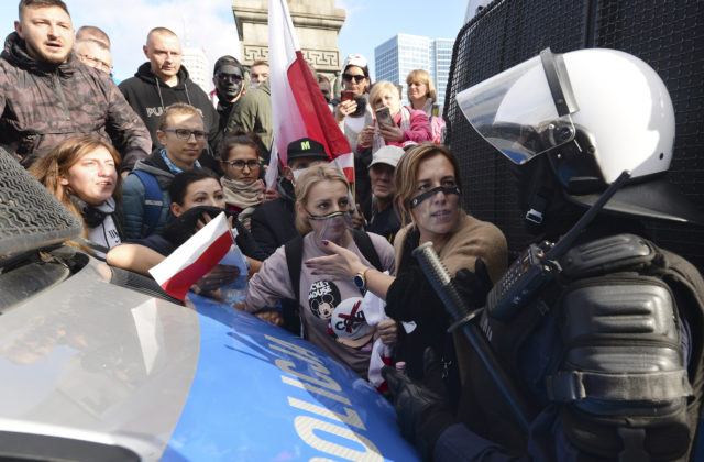 Súd v Poľsku potvrdil sprísnenie zákona o interrupciách, aktivisti avizujú nové protesty