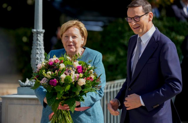 Merkelová rokovala v Poľsku o ochrane hraníc Únie, prezident vzájomné stretnutie zrušil