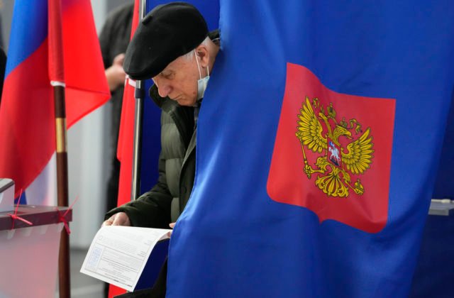 V Rusku museli anulovať tisíce hlasovacích lístkov, rastie aj počet sťažností o narušení parlamentných volieb