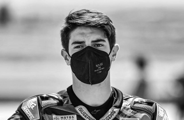Iba 15-ročný jazdec zomrel po havárii na trati počas pretekov superbikov v španielskom Jereze