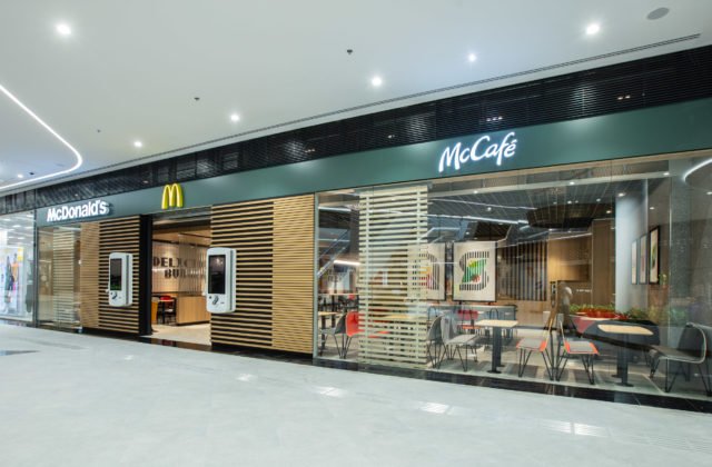 Nový McDonald’s na bratislavských Nivách obslúži aj motoristov v širšom centre mesta