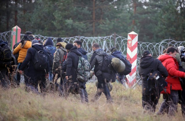 Poľská polícia našla pri hraniciach telo mŕtveho Sýrčana, migračná vlna tak už má deväť obetí