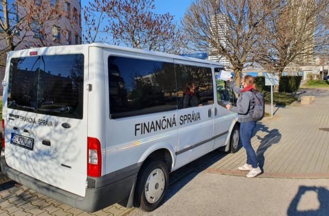 Komunikácia s finančnou správou bude opäť jednoduchšia, žltým lístkom odzvonilo