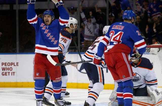 NY Rangers valcujú tímovým výkonom aj bez Panarina, po triumfe nad Edmontonom sú vo vedení (video)