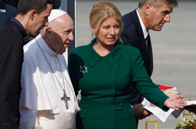 Stretnutia s Bidenom a pápežom či otvorenie slávneho Salzburského festivalu. Aj taký bol rok prezidentky Čaputovej