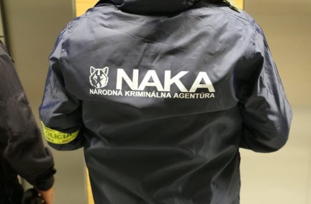 Expolicajt NAKA mal za pár stoviek eur vynášať mafii informácie o akciách, viaceré sa nepodarili
