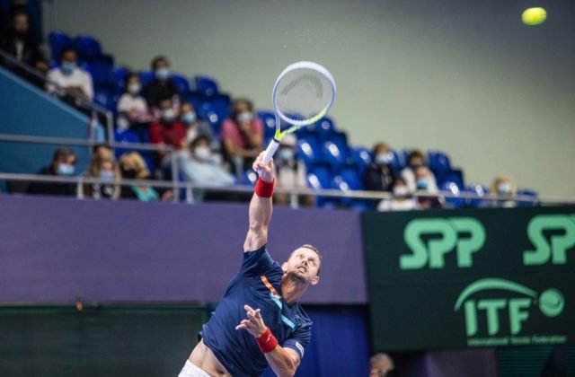 Polášek a Peers postúpili do osemfinále štvorhry na Australian Open