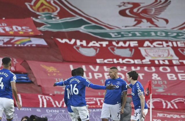 Majoritný vlastník Evertonu do klubu vložil ďalších 100 miliónov libier