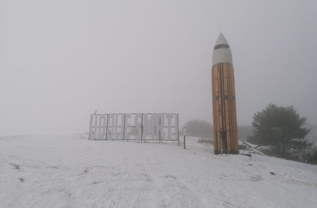 V obci Kružlová pribudla nová rozhľadňa, má nezvyčajný tvar vojenského náboja