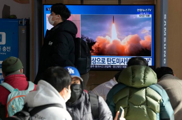 Severná Kórea potvrdila odpálenie najsilnejšej rakety od nástupu Bidena, dokáže zasiahnuť aj americké územie Guam