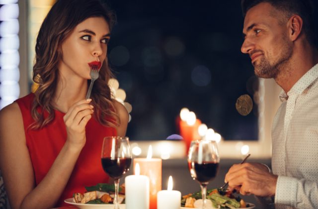 Sviatok zamilovaných je za rohom. BILLA prináša zákazníkom valentínsky e-book, s ktorým pripravia chutnú romantickú večeru