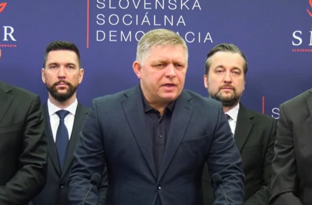 Fico by ako premiér nikdy nesúhlasil s členstvom Ukrajiny v NATO a neschvaľuje ani posielanie zbraní (video)