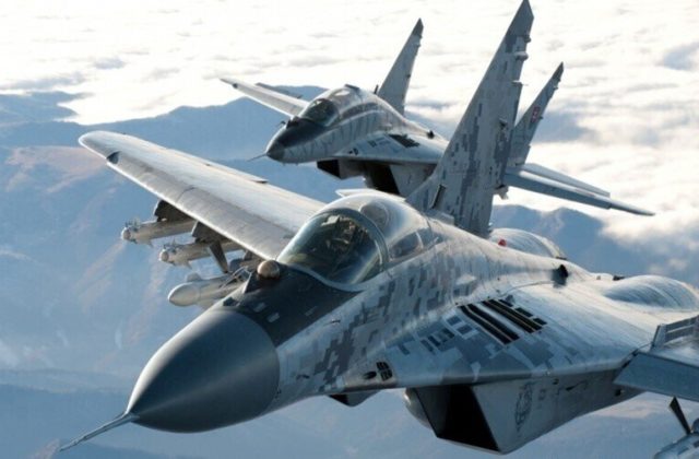 Cvičný let stíhačiek MiG-29 môže spôsobiť supersonický tresk