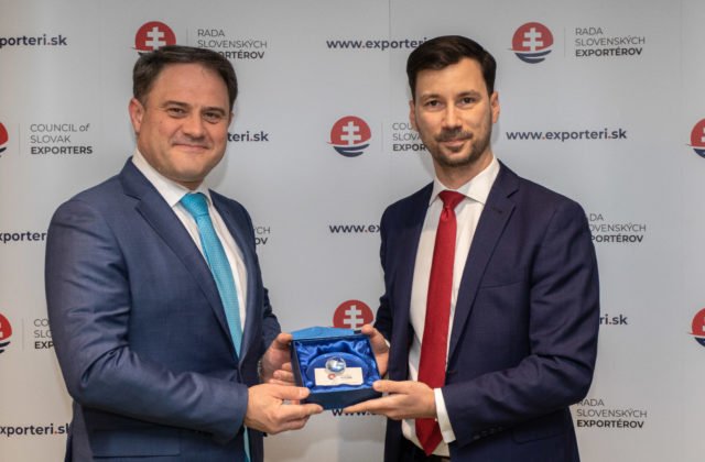 Bývalý veľvyslanec Kazachstanu na Slovensku Roman Vassilenko sa stal čestným členom Rady slovenských exportérov