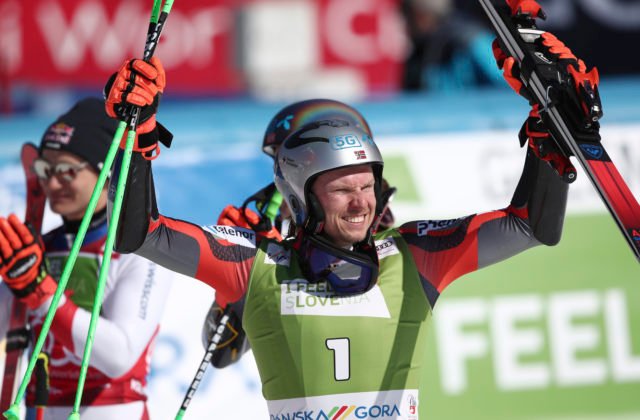 Kristoffersen ovládol obrovský slalom v Kranjskej Gore, Adam Žampa skončil na 25. mieste