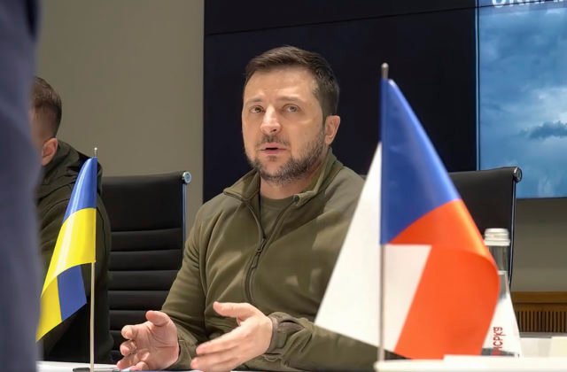 Zelenskyj vyzval popredných Rusov na odchod z funkcií. Ak sa nepostavíte proti vojne, prídete o všetko, odkázal