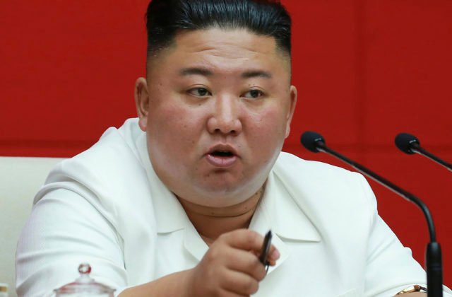 Severná Kórea sa nikdy nevzdá jadrových zbraní v boji proti USA, vyhlásil vodca Kim