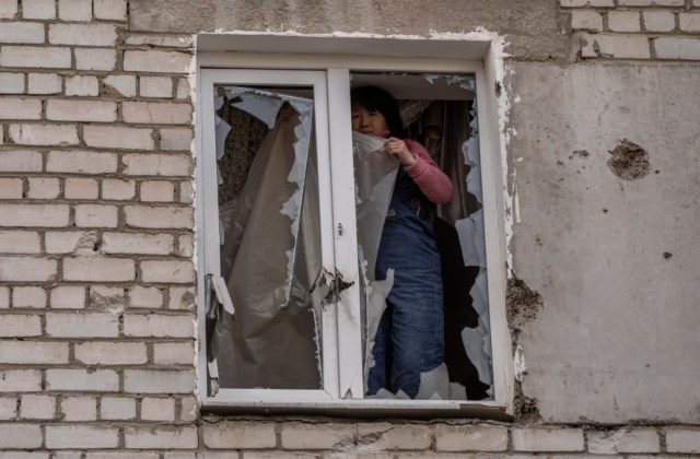 Rusi naďalej bombardujú mesto Mykolajiv, kazetovou muníciou sa snažia zasiahnuť obytné oblasti