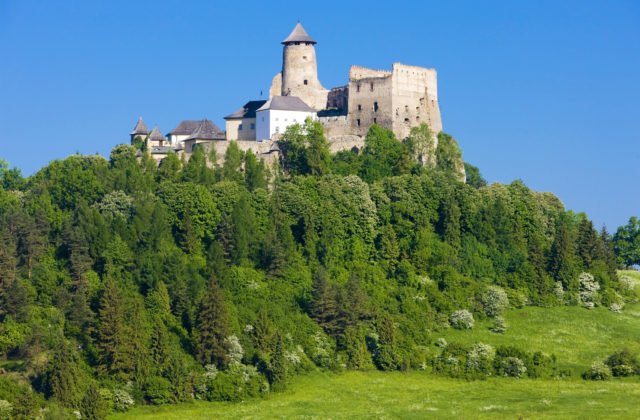 Ľubovniansky hrad sa pripravuje na otvorenie letnej sezóny, prinesie novú expozíciu či hradné slávnosti