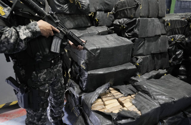 V troch provinciách Ekvádora vyhlásili pre rastúcu kriminalitu stav núdze, nasadia tisícky vojakov a policajtov